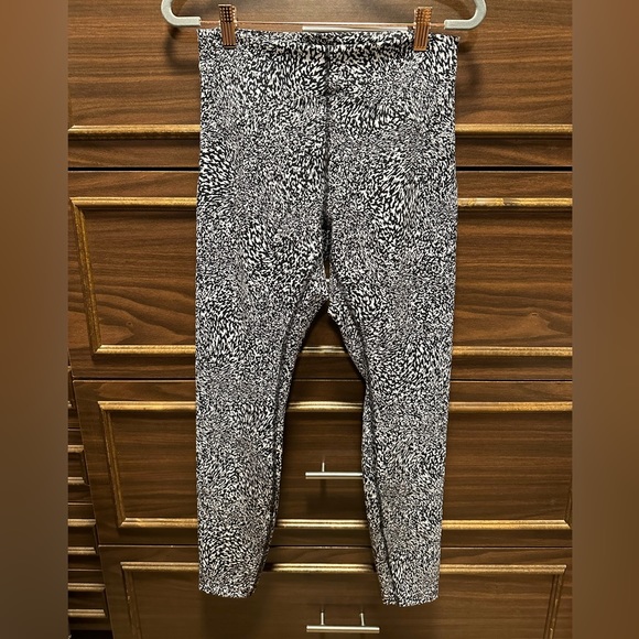 lululemon athletica Pants - Lululemon InStill HR Leggings 28" Size 8